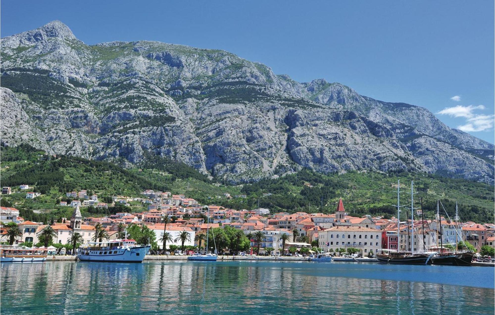 Lovely Apartment In Makarska With Wifi Exteriér fotografie