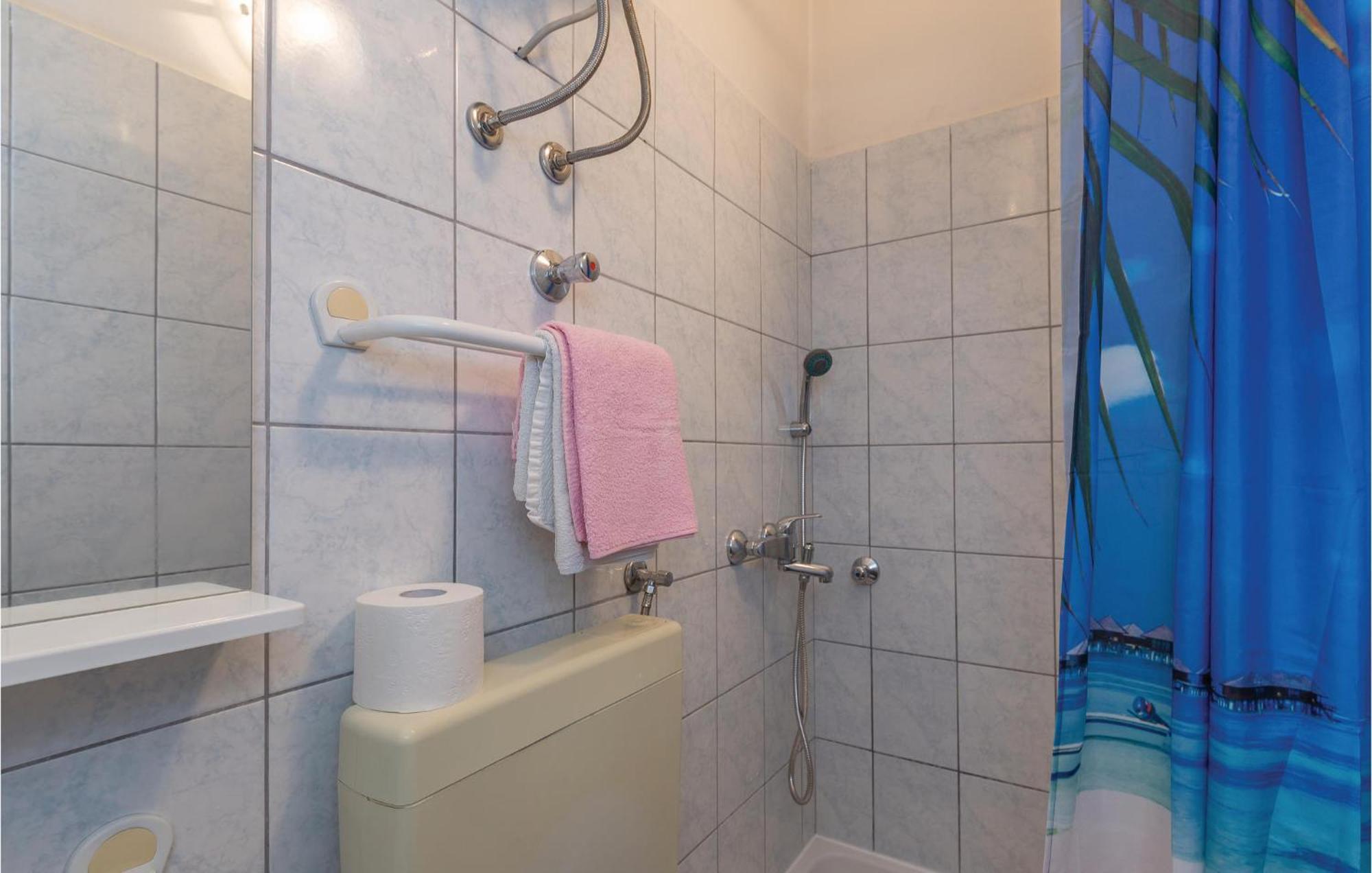 Lovely Apartment In Makarska With Wifi Exteriér fotografie