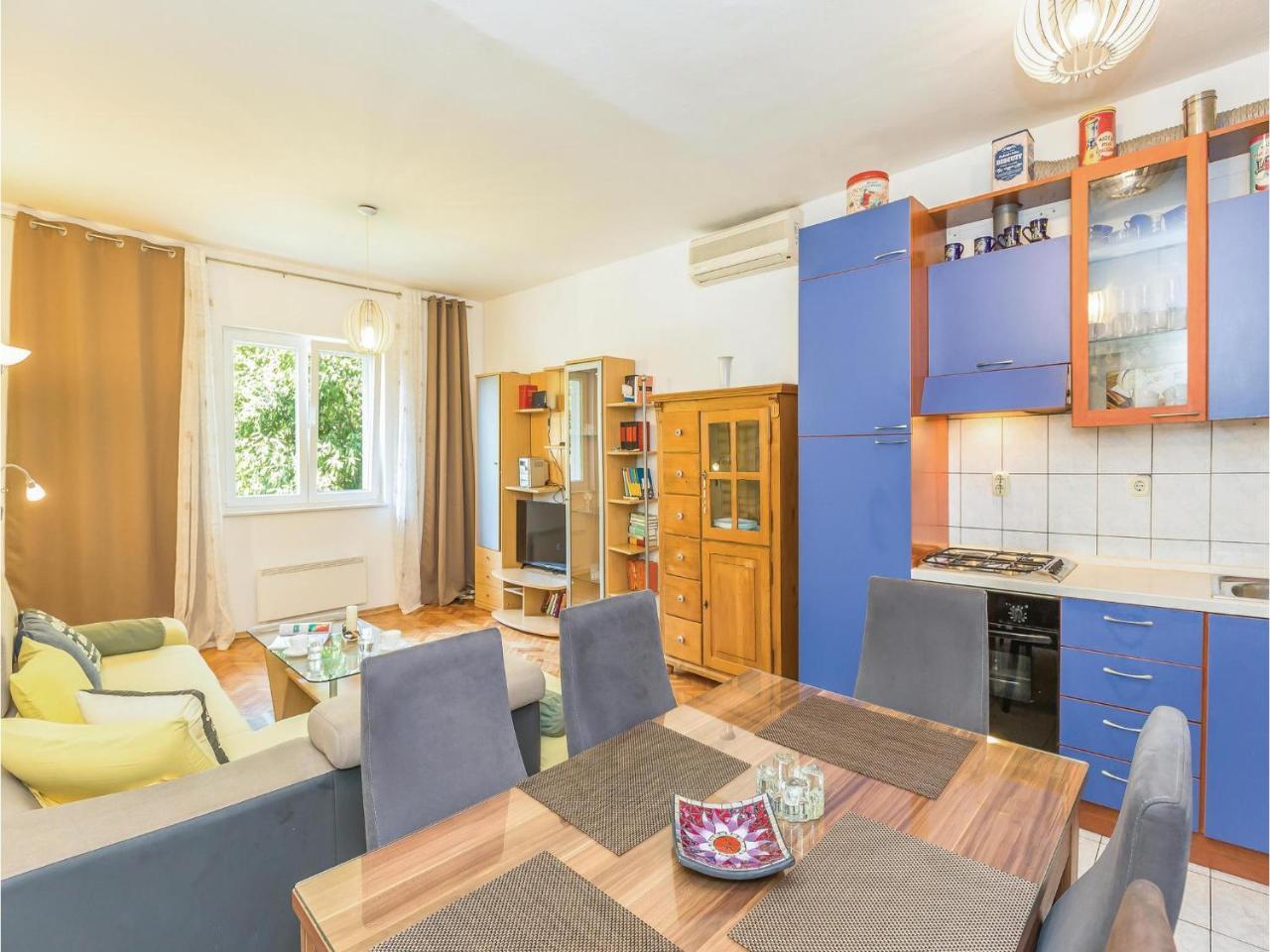 Lovely Apartment In Makarska With Wifi Exteriér fotografie