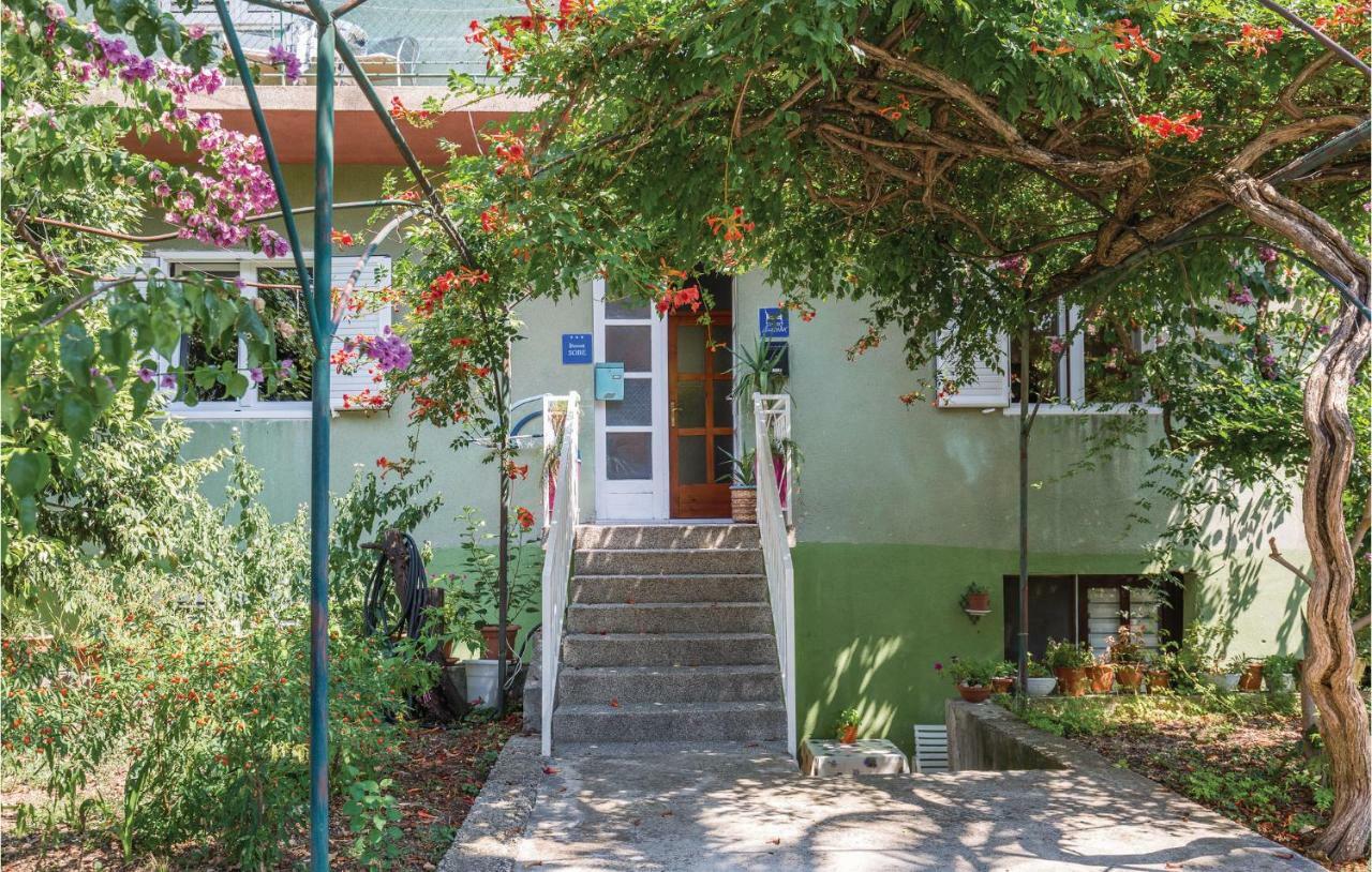 Lovely Apartment In Makarska With Wifi Exteriér fotografie
