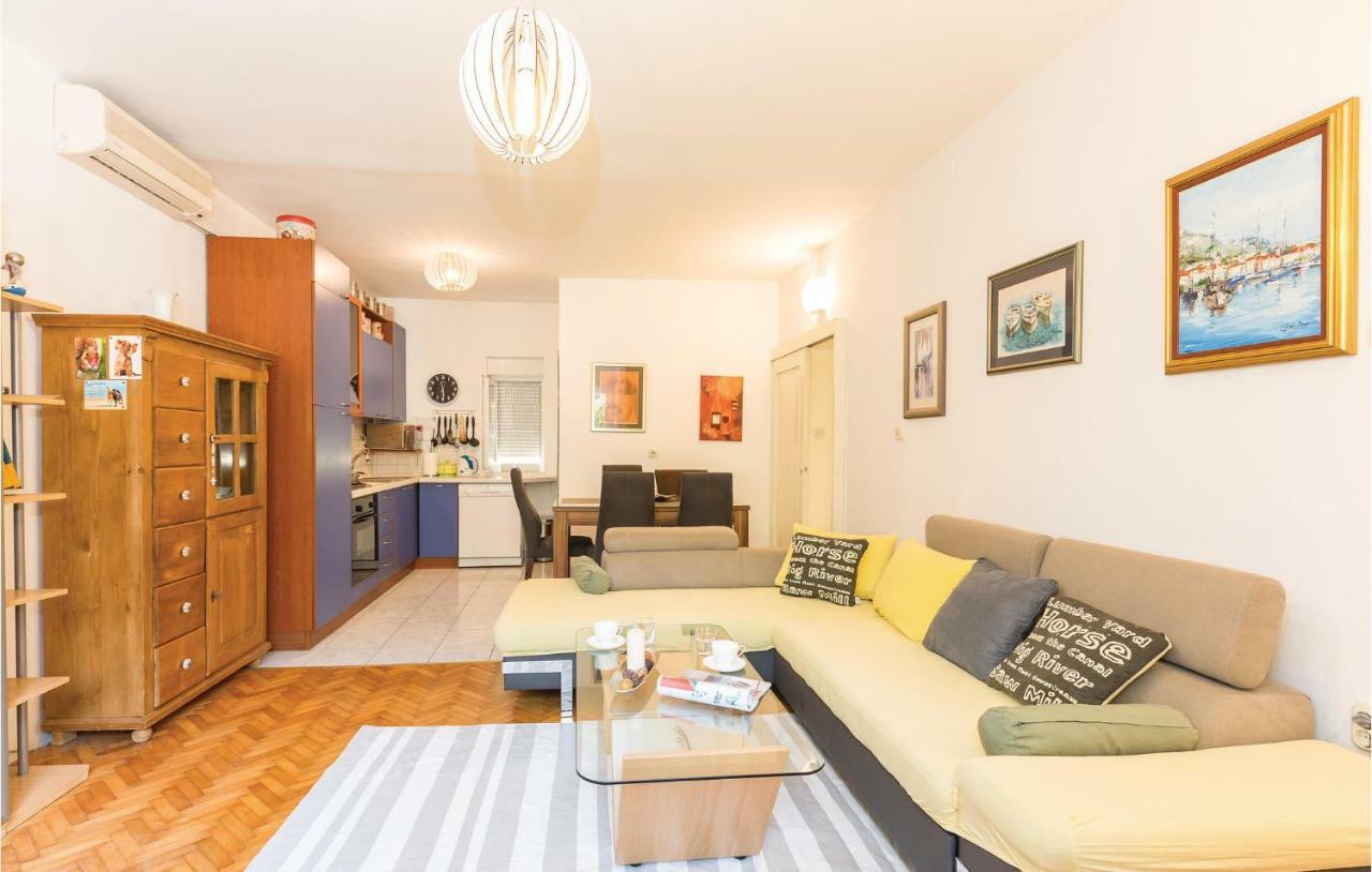 Lovely Apartment In Makarska With Wifi Exteriér fotografie